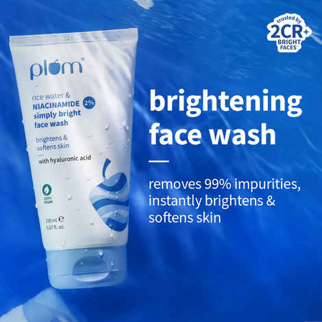 Buy Plum 2% Niacinamide Face Wash With Rice Water | Brightens Skin & Smoothens Skin | Gentle & Non-Drying (150 ml) - Purplle