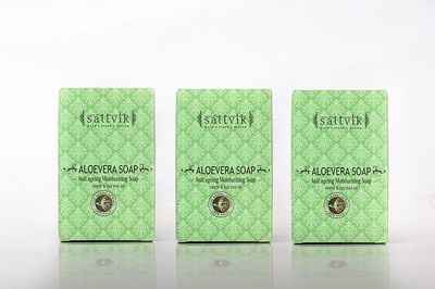 Buy Sattvik Organics Bubbling Bath Combo - Purplle