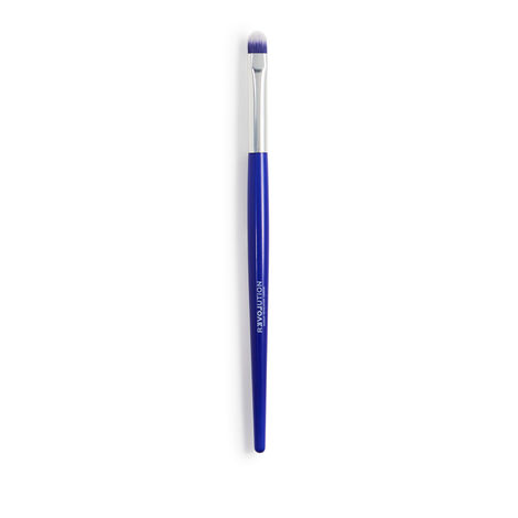 Buy Revolution Relove Brush Queen Flat Crease Eye Brush 1 PCS-Purplle