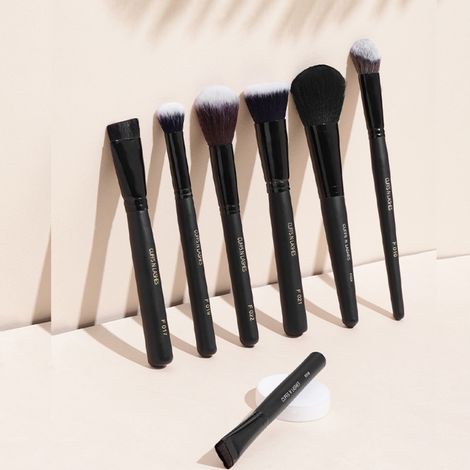 Buy CUFFS N LASHES Face Brush, Set of 7-Purplle
