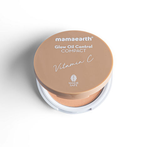 Buy Mamaearth Glow Oil Control Compact SPF 30 with Vitamin C & Turmeric for 2X Instant Glow - 01 Ivory Glow (9 g)-Purplle