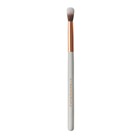 Buy Pigment Play Blending Brush 1 Pc-Purplle