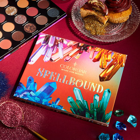 Colorbar Spellbound Eyeshadow & Blush Palette 24 shades