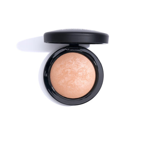 Buy Europe gmirl Cosmetics Skinfinish Compact -60 10 gm-Purplle