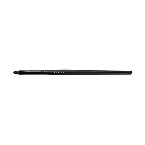 Buy FACES CANADA Lip Filler | Lip Defining Brush | Soft Firm Fibers | Flat And Small Tapered Point | Easy Swipe | Precise Definition | Smooth Application | Flawless Finish - 1 Pc-Purplle