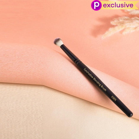 Buy Cuffs N Lashes Makeup Brushes, E005 Eyeshadow Blending Brush - 1 pc-Purplle