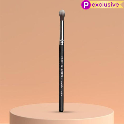 Buy Cuffs N Lashes X Shystyles Makeup Brushes, CS09 Big Fluffy Eyeshadow Blending Brush - 1 Pc-Purplle