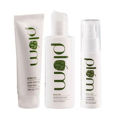 cleanser toner moisturiser order