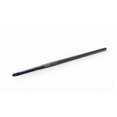 FACES CANADA Lip Filler | Lip Defining Brush | Soft Firm Fibers | Flat And Small Tapered Point | Easy Swipe | Precise Definition | Smooth Application | Flawless Finish 1 Pc
