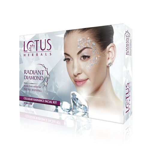 Lotus Herbals Radiant Diamond Cellular Radiance 4 In 1 Facial Kit | With Diamon Dust & Cinnamon | For All Skin Types | 148 gm