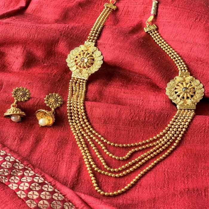 Buy Queen Be Gold Traditional Four String Necklace Set - NV19003 - Purplle