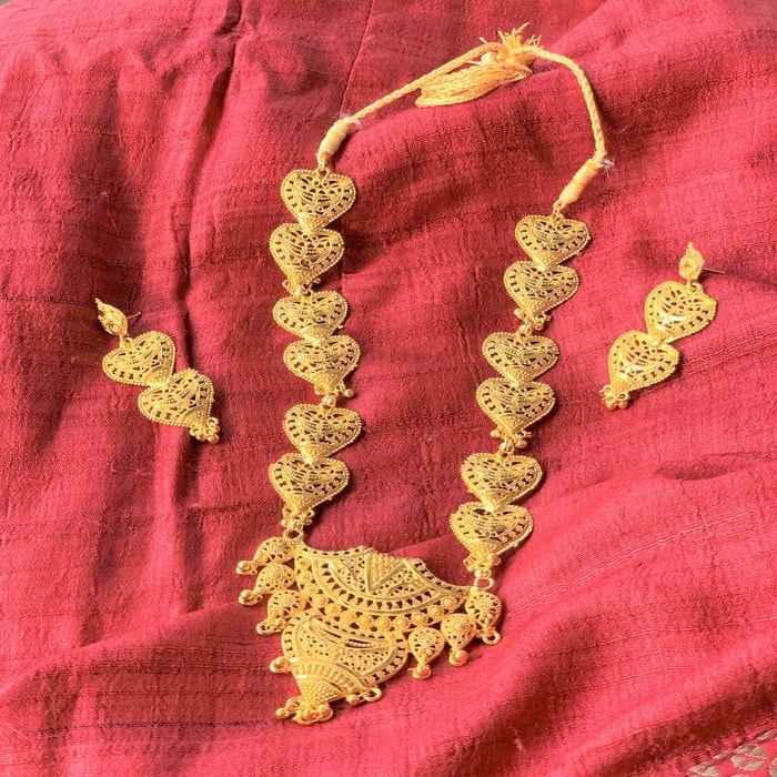 Buy Queen Be Gold Traditional Heart Shaped Necklace Set - NM19026 - Purplle