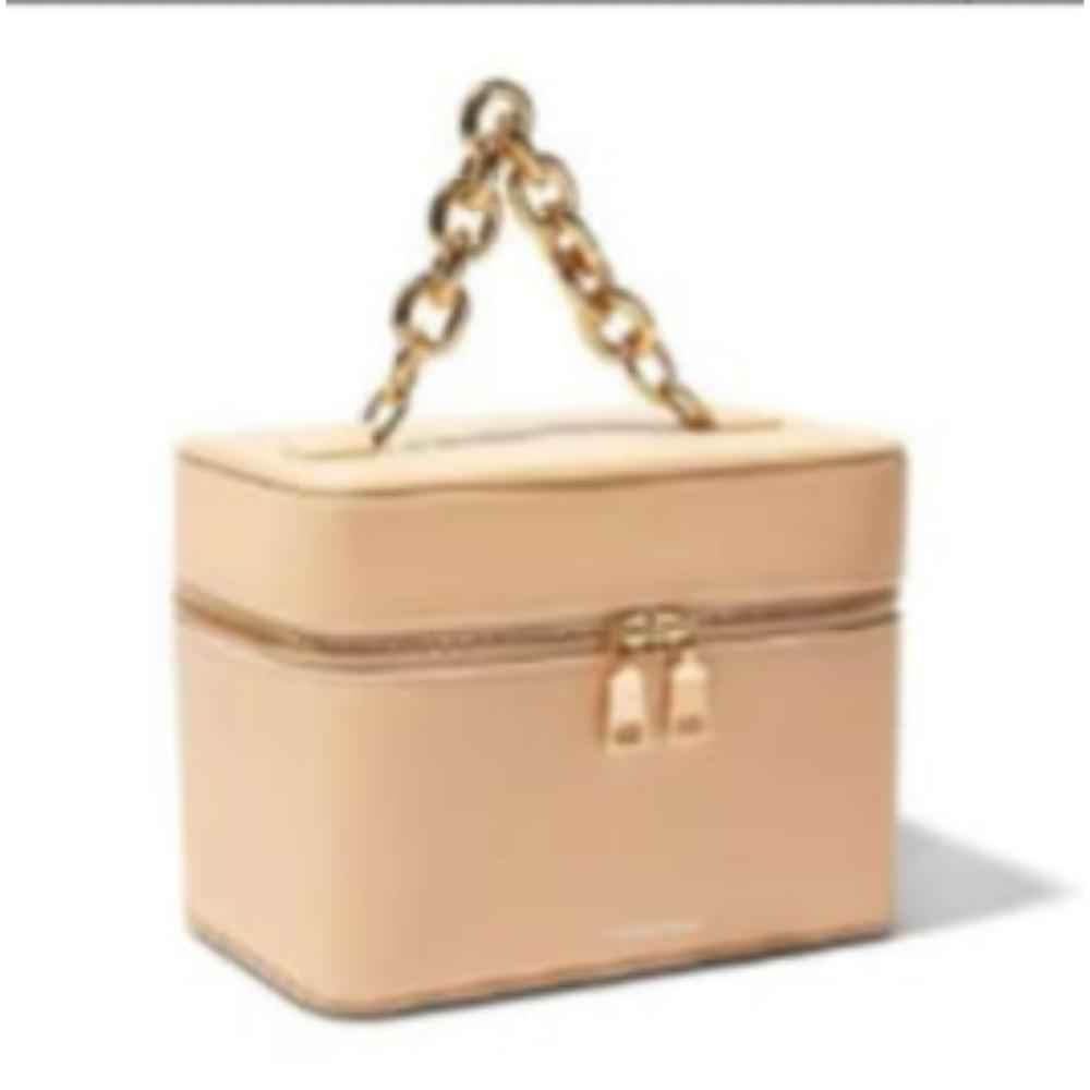 Buy Purplle GWP JFM 26 Chain Big size Trousseau Box 1 pc - Purplle