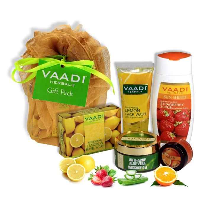 Buy Vaadi Herbals Youthful Skin Gift Pack (355 g) - Purplle