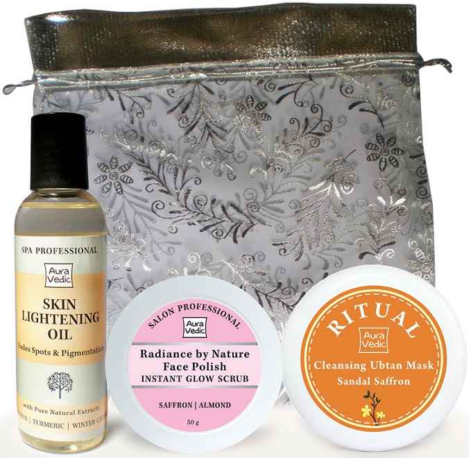 Buy Auravedic Ultra Whitening Kit - Purplle