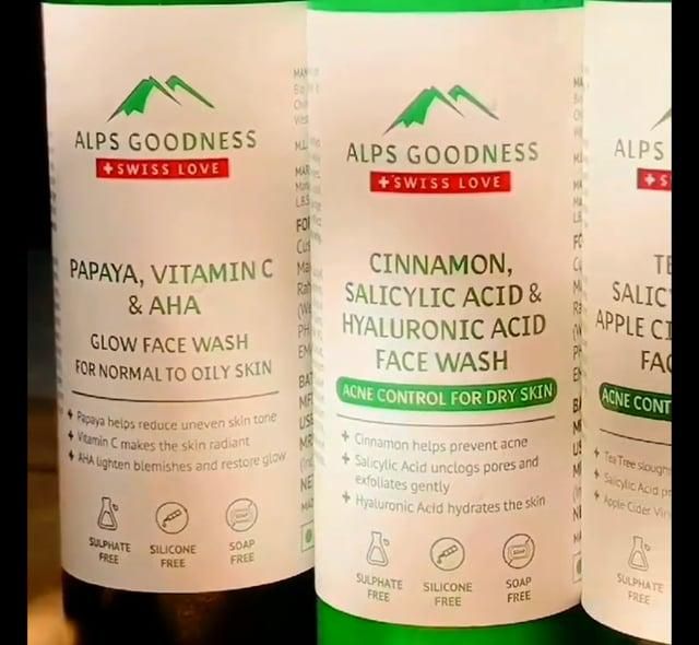 Alps Goodness Papaya, Vit C & AHA Glow Face Wash (100 ml)