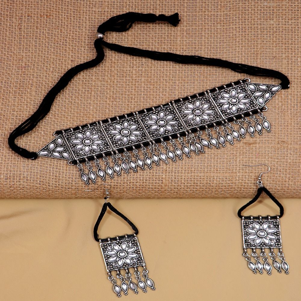18k Gold Plated Meena Work Pearl Studded Jhumki Earring For Women