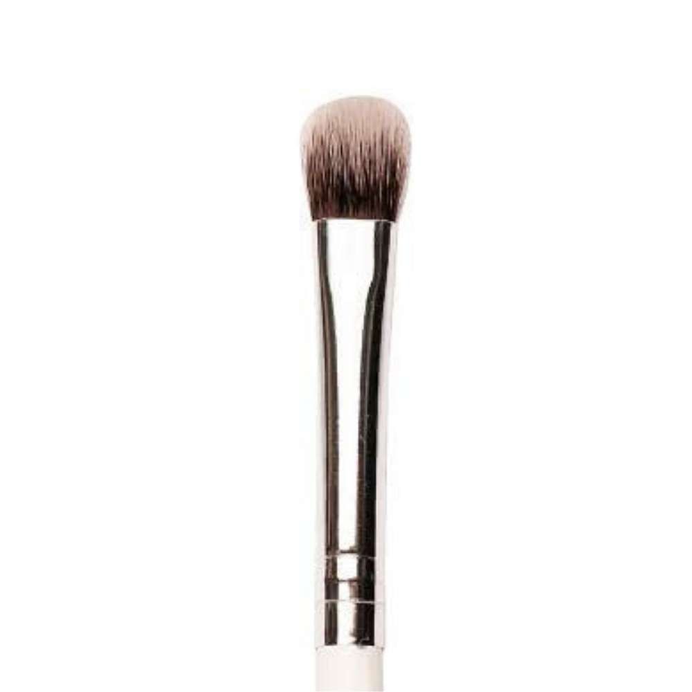 Plume P09 Flat Eyeshadow Blending Brush