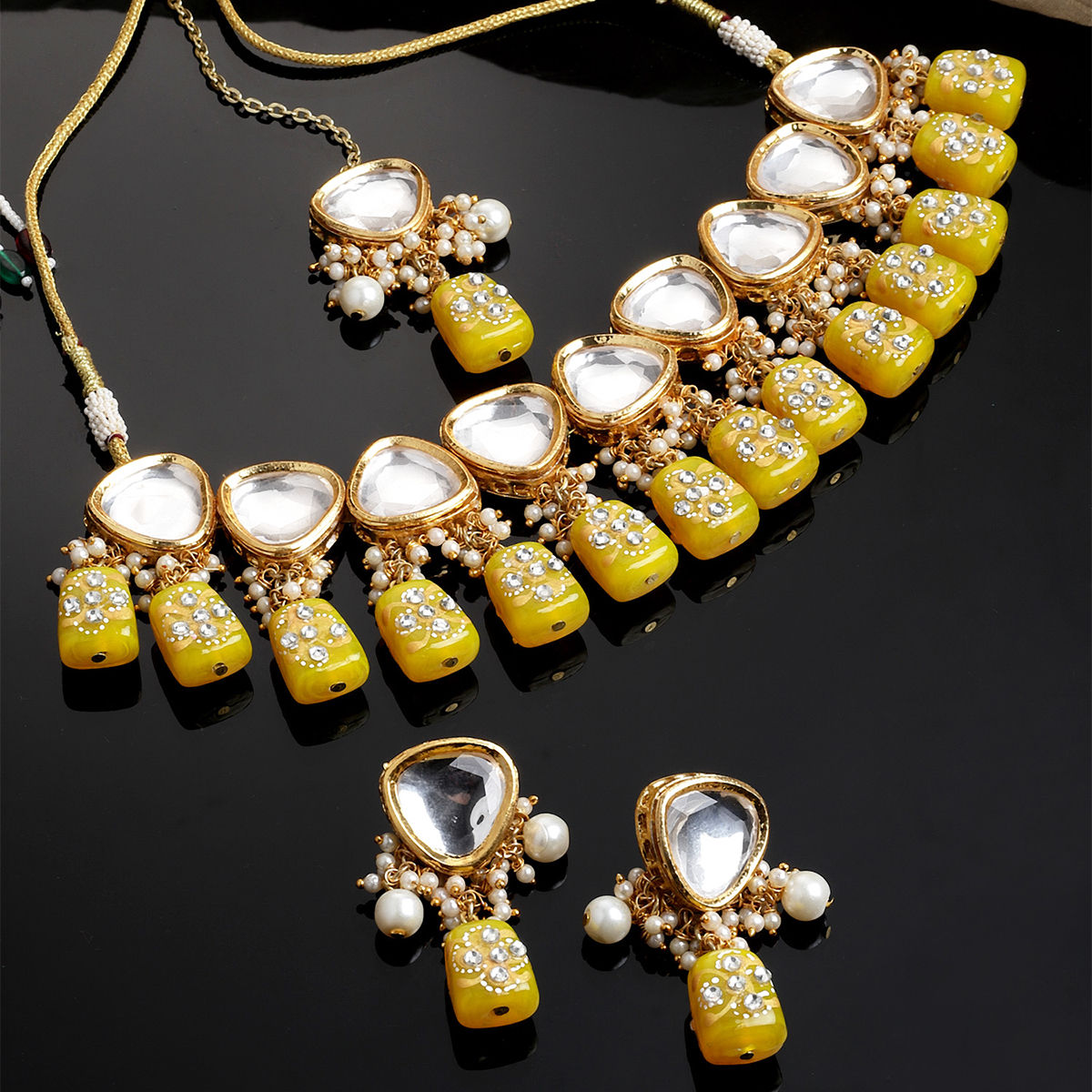 Karatcart Gold Plated Light Yellow Tumble Studded Polki Kundan