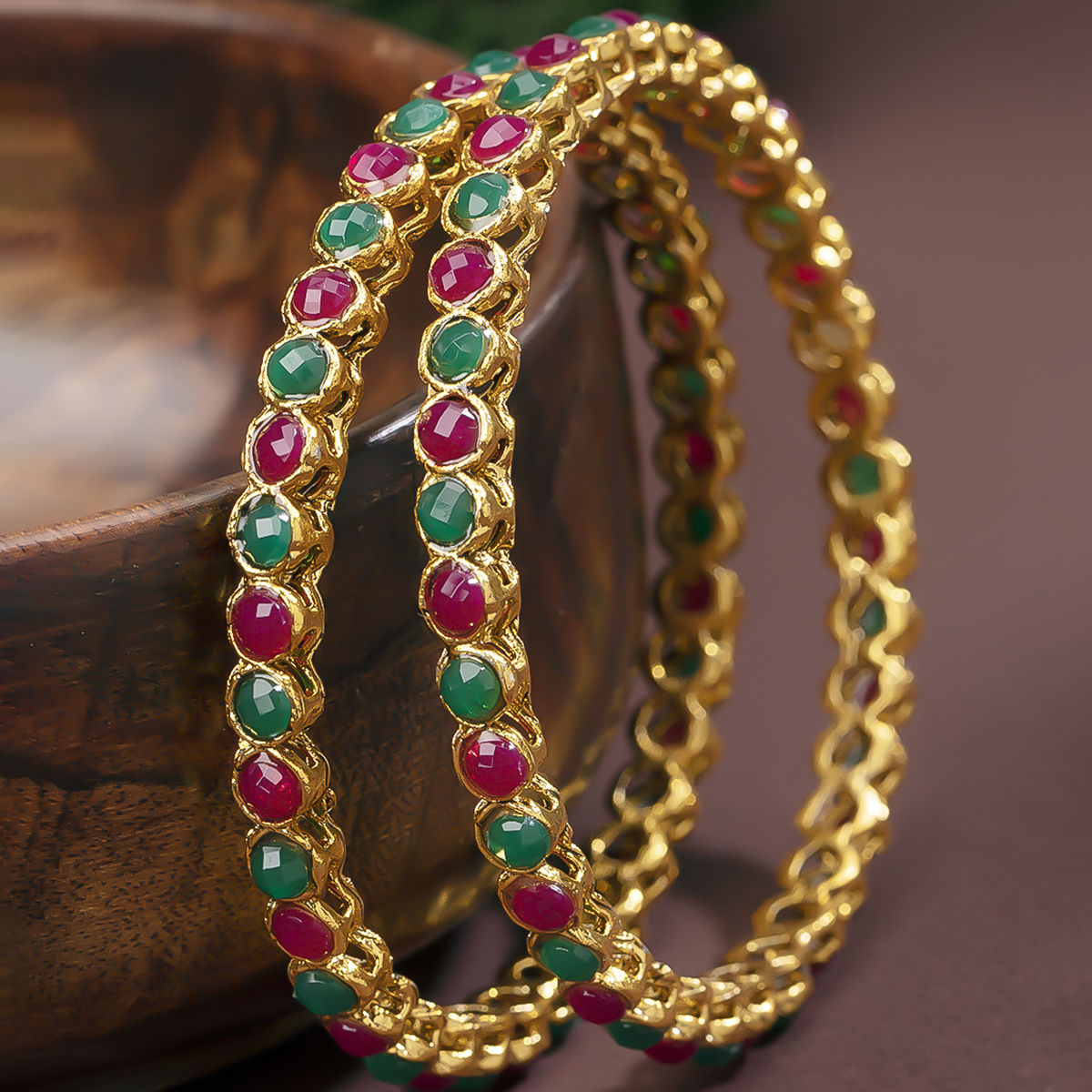 Sukkhi Pretty Kempu Stone Gold Plated Set of 2 Bangle For