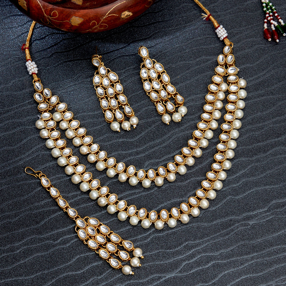 Sukkhi jewellery pearl new arrivals set