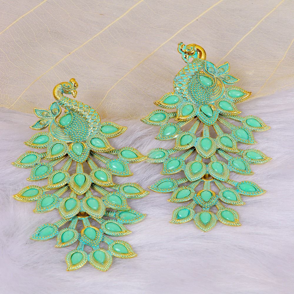 Amazon.com: India Meets India Christmas Handmade Paper Quilling Jewellery  Drop Dangle Beautiful Earrings for Women's : Clothing, Shoes & Jewelry