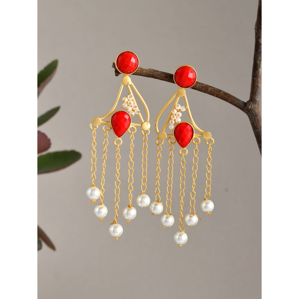 Royal Reverie - Gold Pearl Post Earring-Paparazzi | The Sassy Sparkle