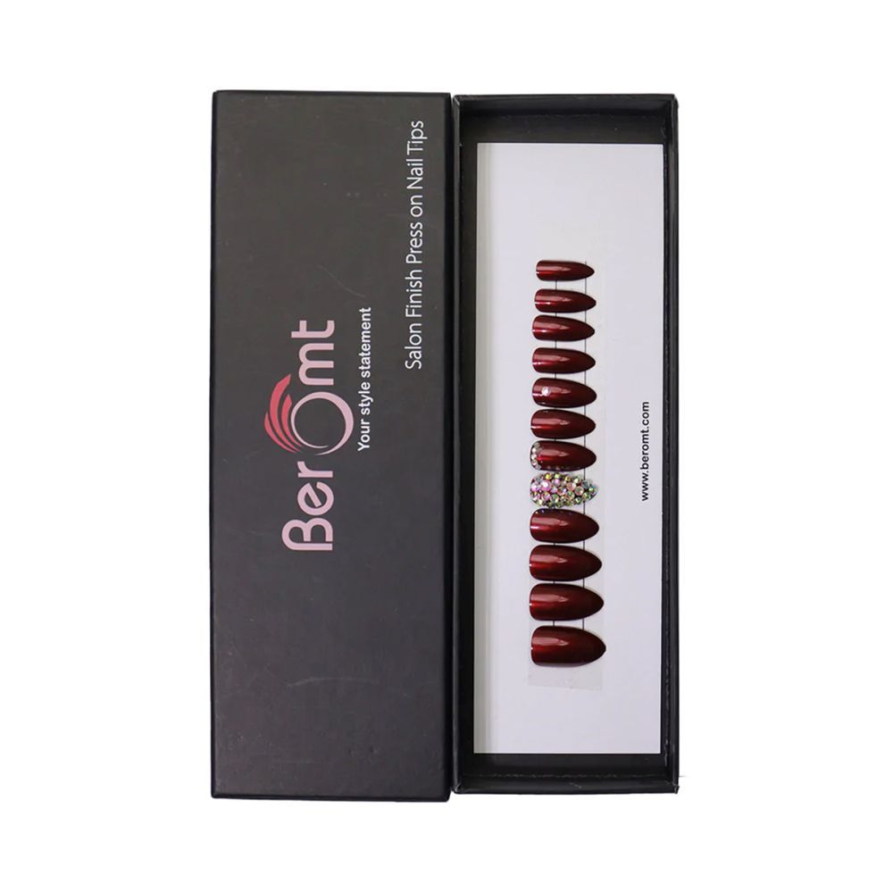 BEROMT BRIDAL & PARTY NAILS 681 (NAIL KIT INCLUDED)