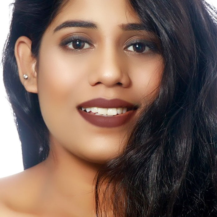 Stay Quirky Lipstick Super Matte Maroon Badass Let S Make Magic Tonight 12