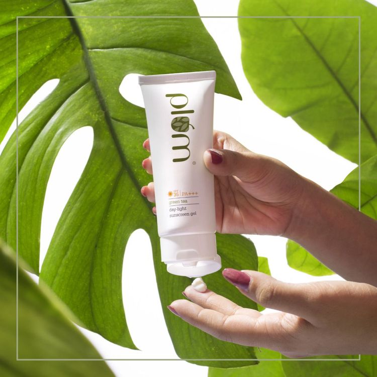 Plum Green Tea Day-Light Sunscreen SPF 35 PA+++ (50 ml)