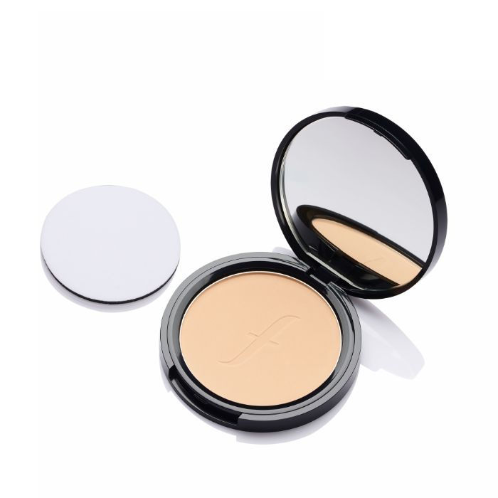 Faces Canada Weightless Stay Matte Compact SPF-20 Vitamin E & Shea Butter - Natural 02 (9 g)